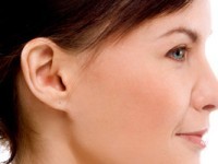 7 Ways to Get Naturally Clearer Skin at Home